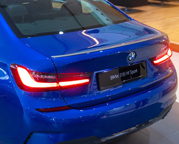 Rear M Spoiler in Cerium Grey